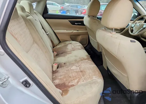 2016 Nissan Altima 2.5 z USA, uszkodzony, nr VIN 1N4AL3AP3GN309473